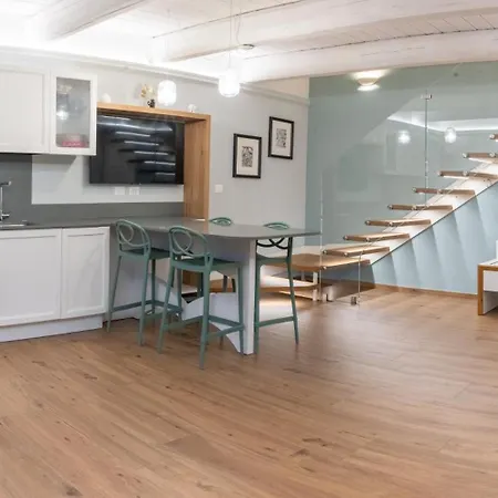 La Vecchia Cantina Guzzardi Tatil Evi