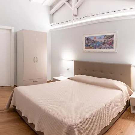 La Vecchia Cantina Guzzardi *