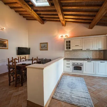 La Vecchia Cantina Guzzardi * Lari