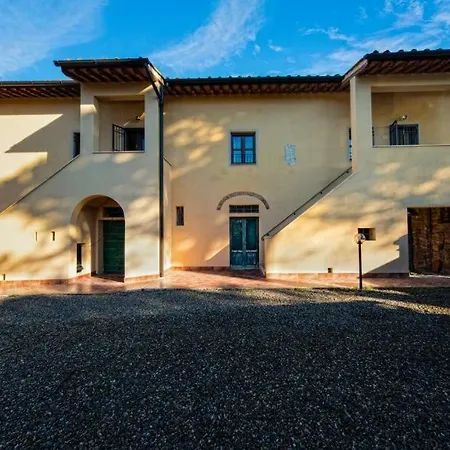La Vecchia Cantina Guzzardi بيت للعطل Lari